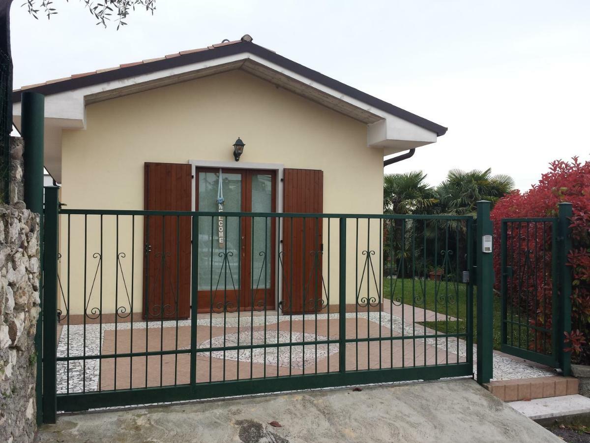 Appartamento Con Giardino A Cisano Di Бардоліно Екстер'єр фото