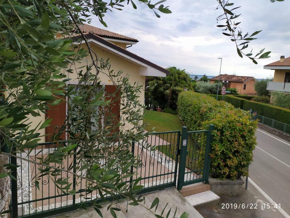 Appartamento Con Giardino A Cisano Di Бардоліно Екстер'єр фото